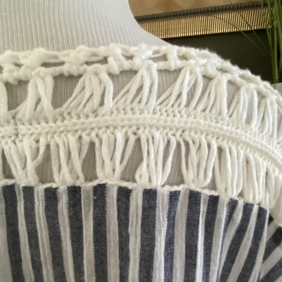 Steve Madden Oversized Striped‎ Fringe Top - Picture 9 of 12